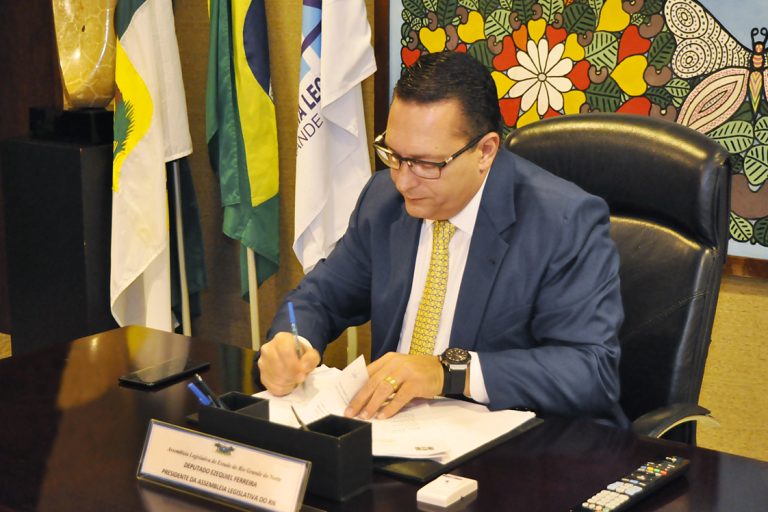 1fe106f98fbd1148b98e78754b9e1d8b