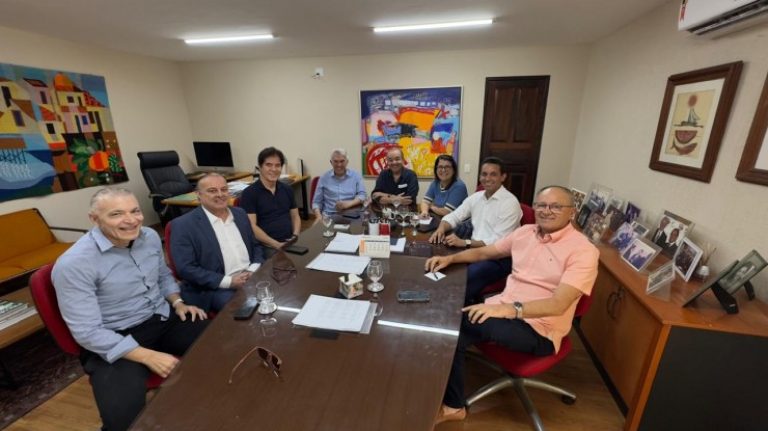 Reunião da cúpula União Brasil e PP com a presença de Carla Dickson