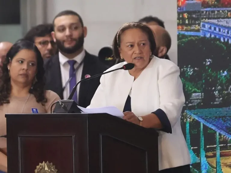 fatima-bezerra-no-8-de-janeiro-930x698-1